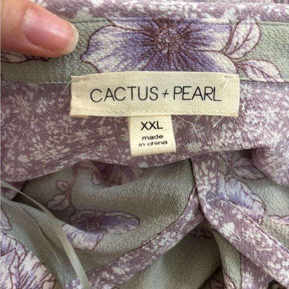 CACTUS + PEARL • Women’s Grey/Purple Floral Button Down Blouse Size XXL - Picture 4 of 5